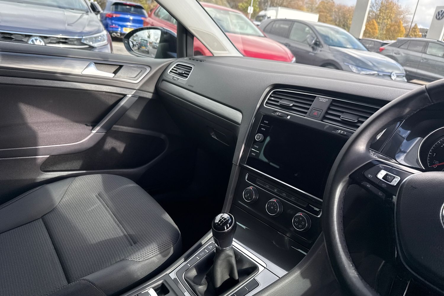 Used Volkswagen Golf 2019 for sale - 76401683: Photo 20