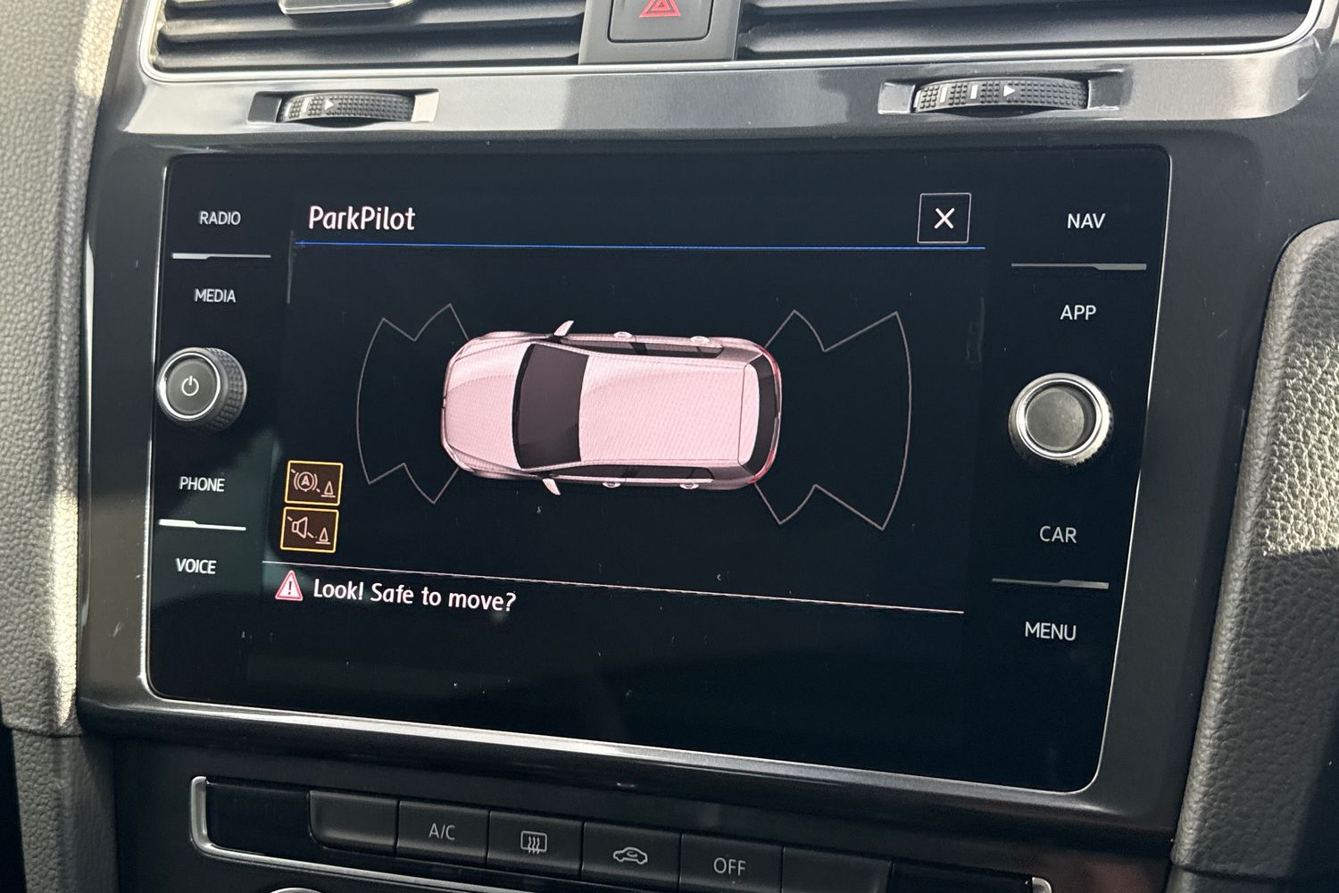 Used Volkswagen Golf 2019 for sale - 76401683: Photo 37