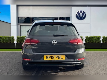 Used Volkswagen Golf 2019 for sale - 76401683: Photo