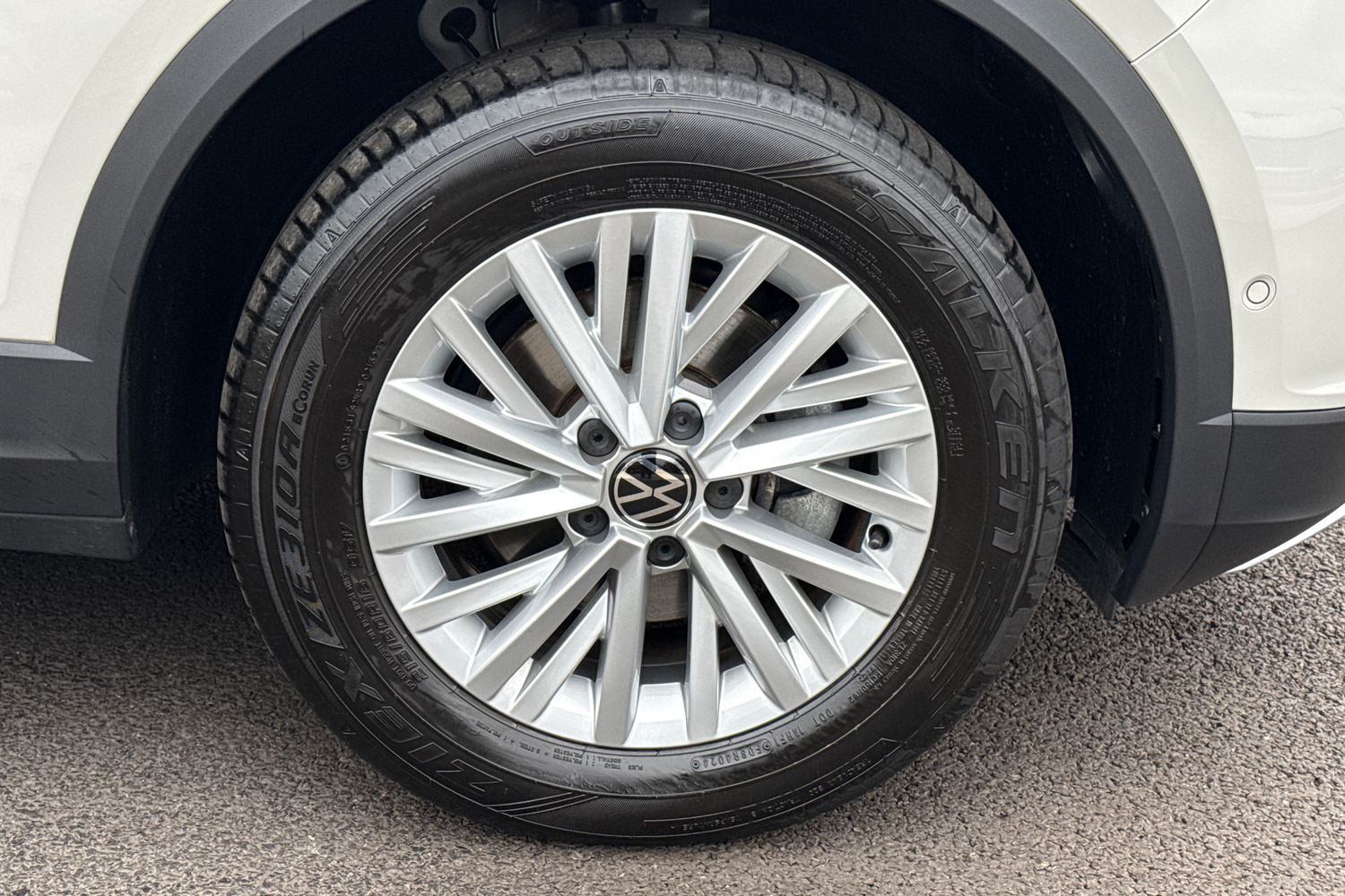 Used Volkswagen T-Roc 2025 for sale - 76197763: Photo 12