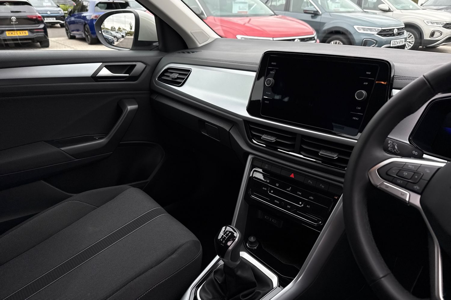 Used Volkswagen T-Roc 2025 for sale - 76197763: Photo 19