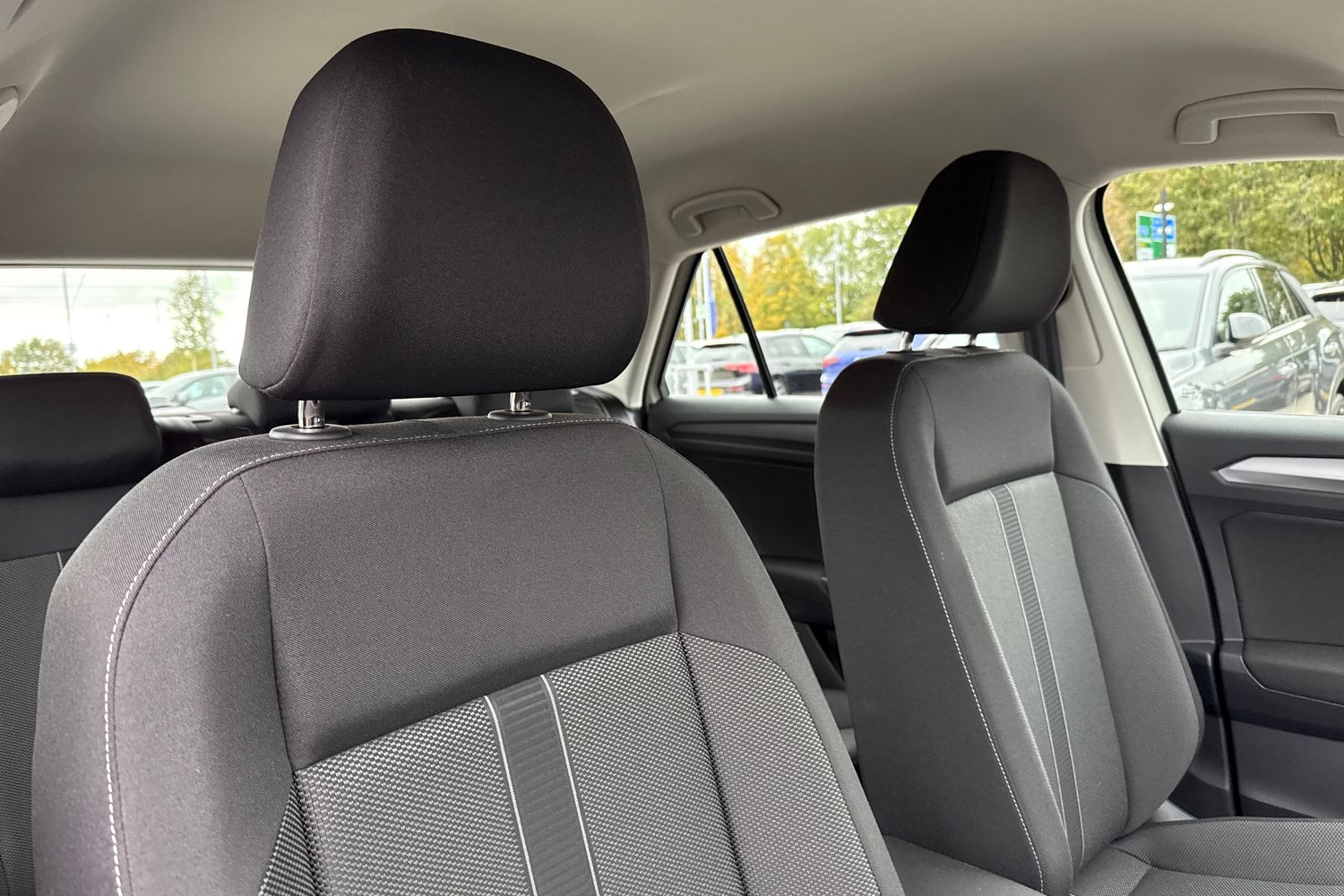Used Volkswagen T-Roc 2025 for sale - 76197763: Photo 23
