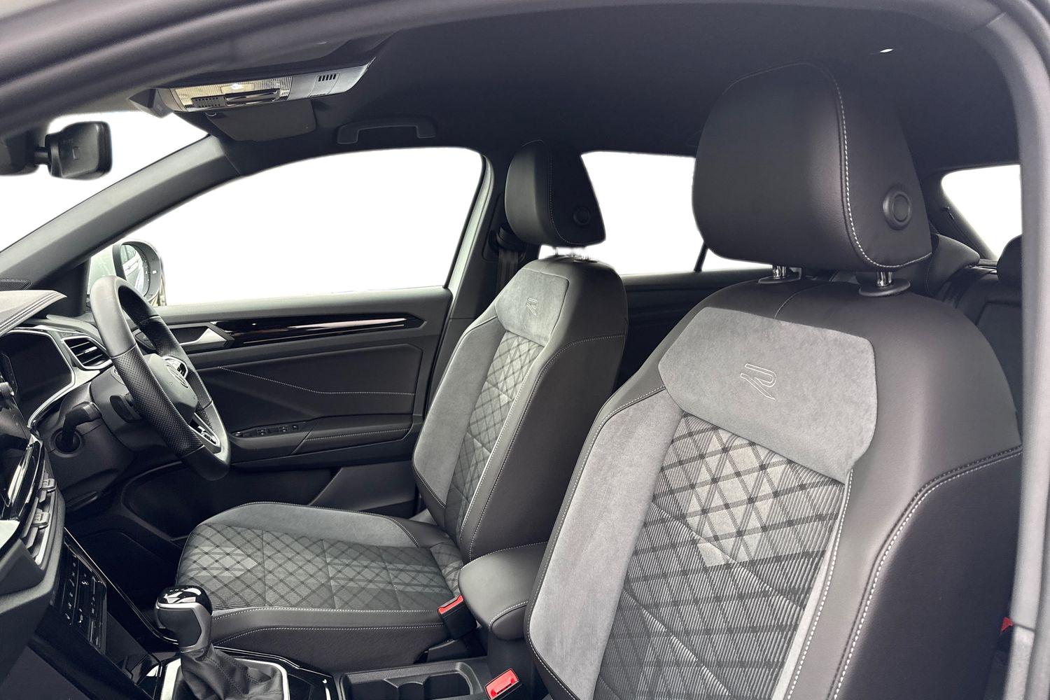 Used Volkswagen T-Roc 2023 for sale - 77500750: Photo 11