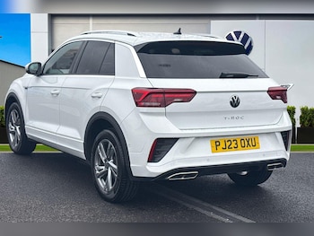 Used Volkswagen T-Roc 2023 for sale - 77500750: Photo