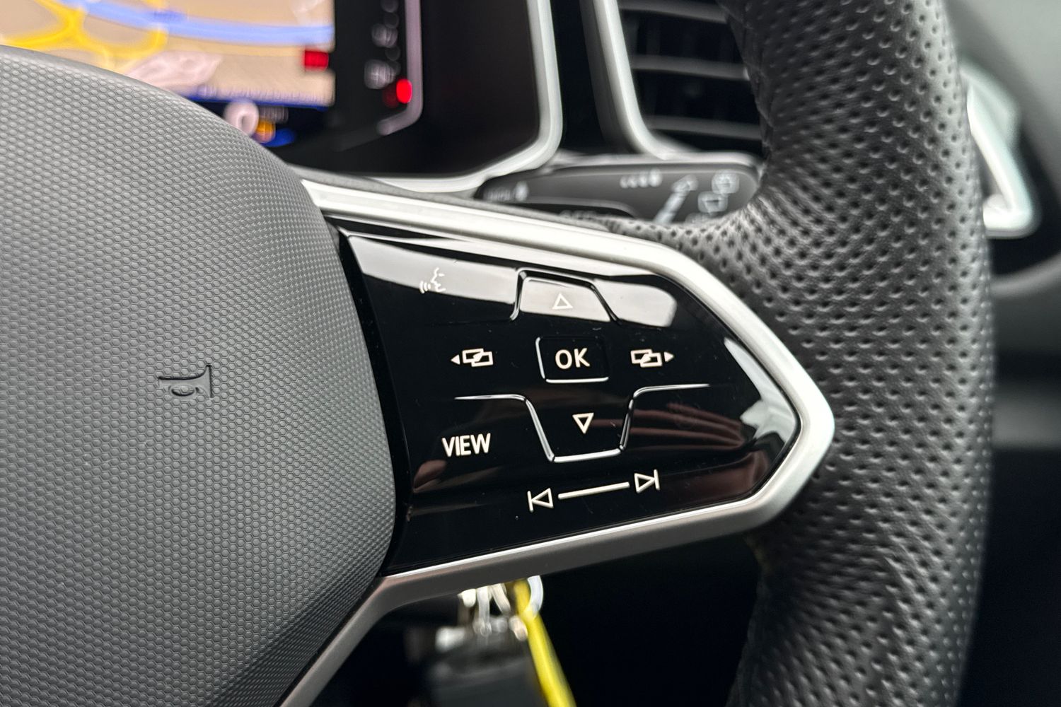 Used Volkswagen T-Roc 2023 for sale - 77500750: Photo 35