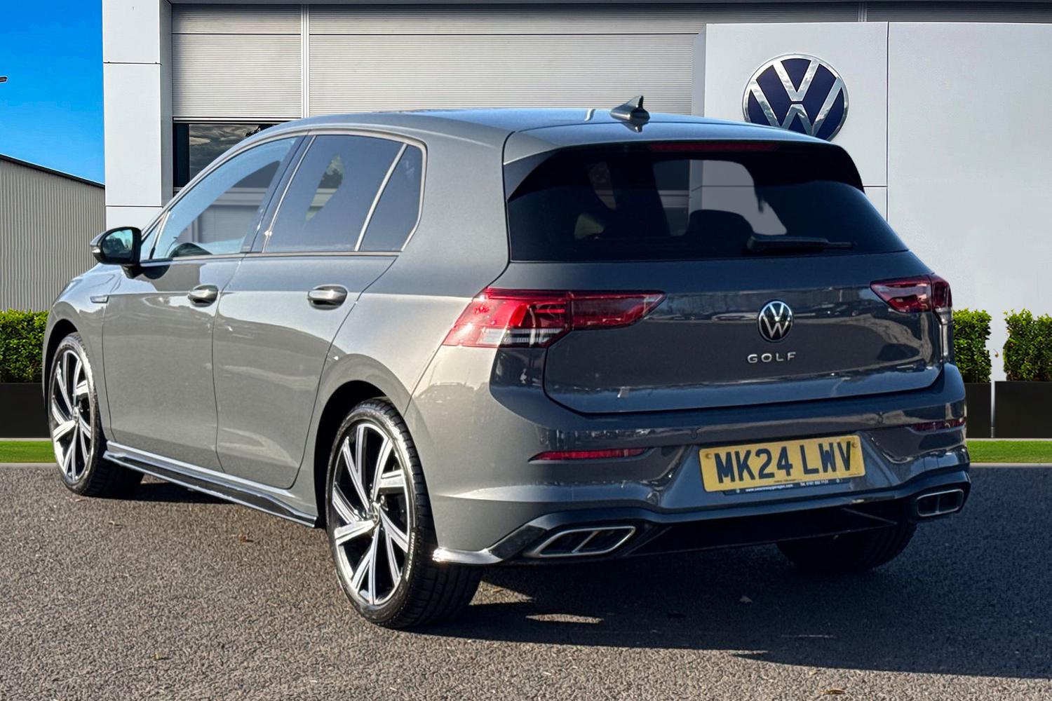 Used Volkswagen Golf 2024 for sale - 76604122: Photo 2