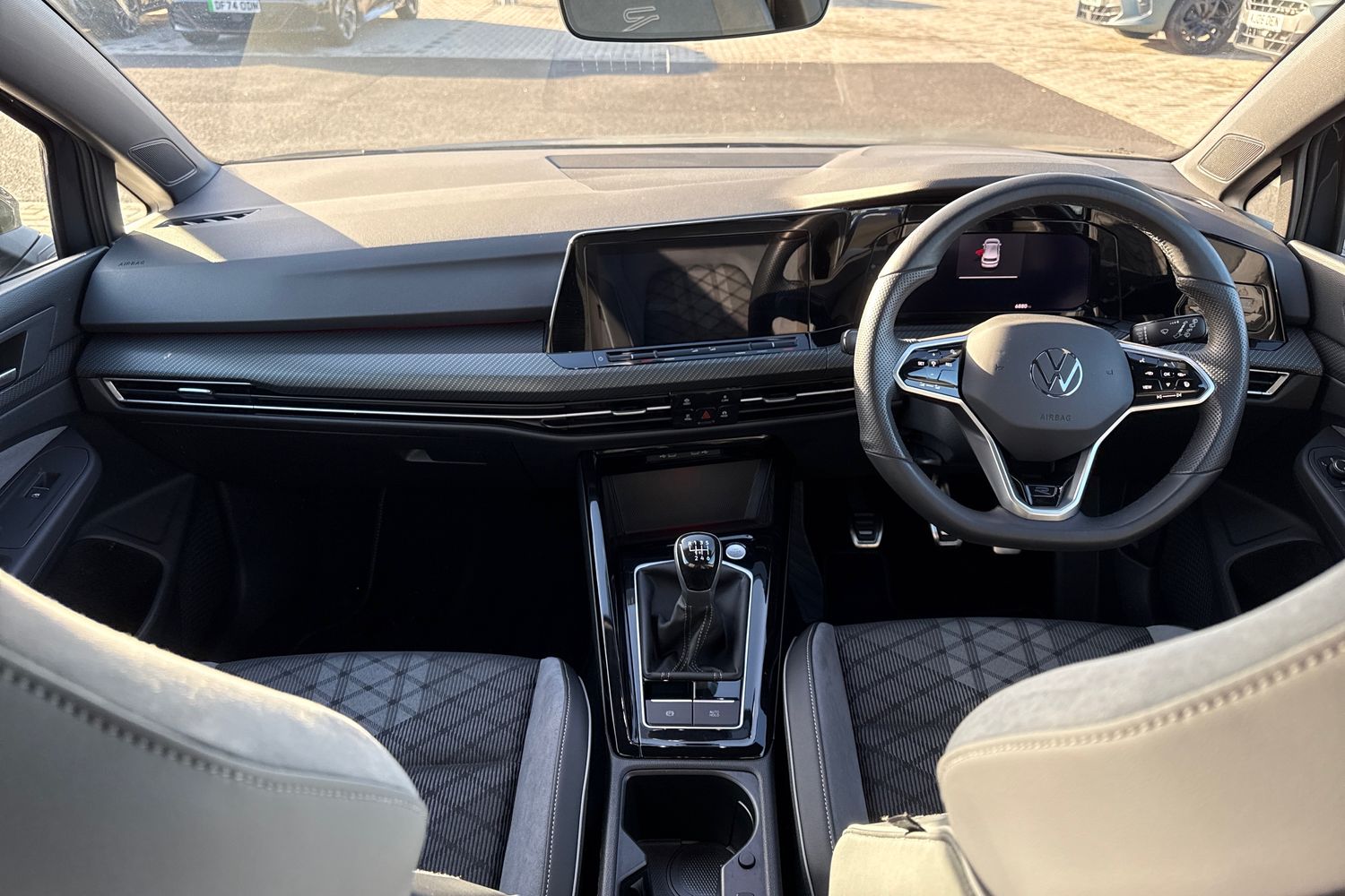 Used Volkswagen Golf 2024 for sale - 76604122: Photo 30