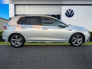 Used Volkswagen Golf 2020 for sale - 76636908: Photo