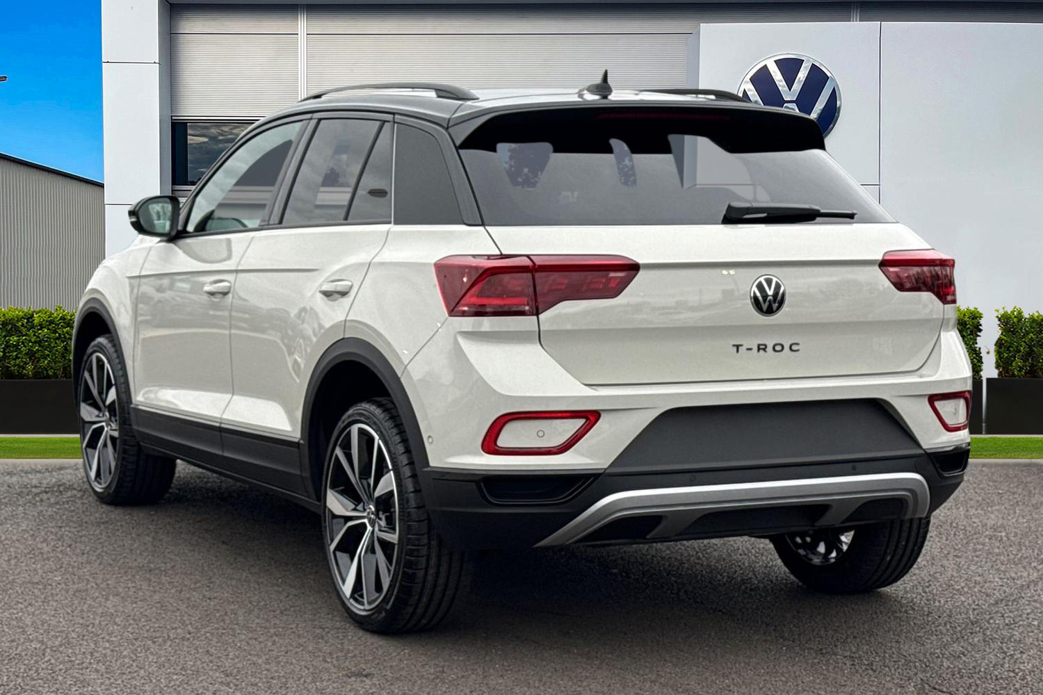 Used Volkswagen T-Roc 2026 for sale - 78218343: Photo 2