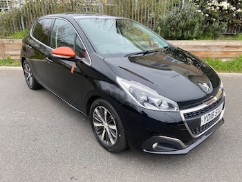 Used Peugeot 208 2016 for sale - 77726414: Photo
