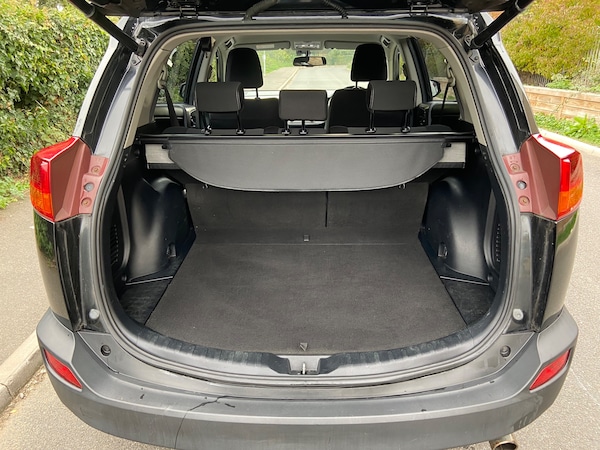 Used Toyota RAV4 2014 for sale - 76313814: Photo 9