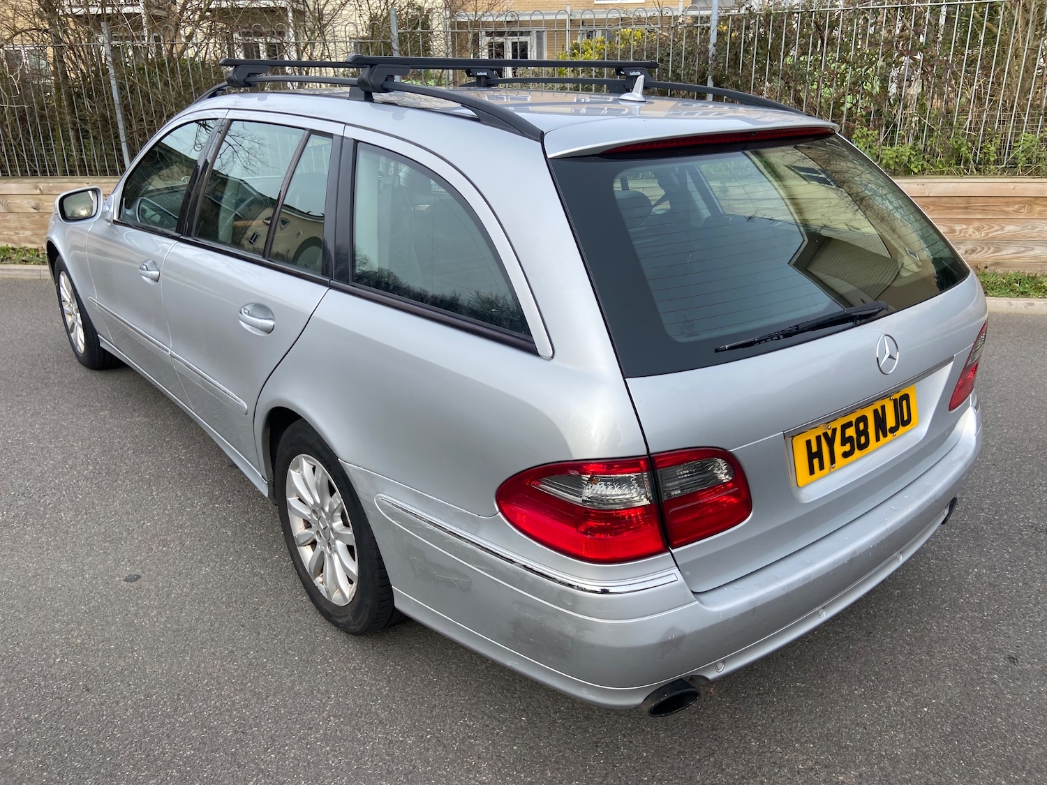 Used Mercedes-Benz E Class 2008 for sale - 77413989: Photo 6