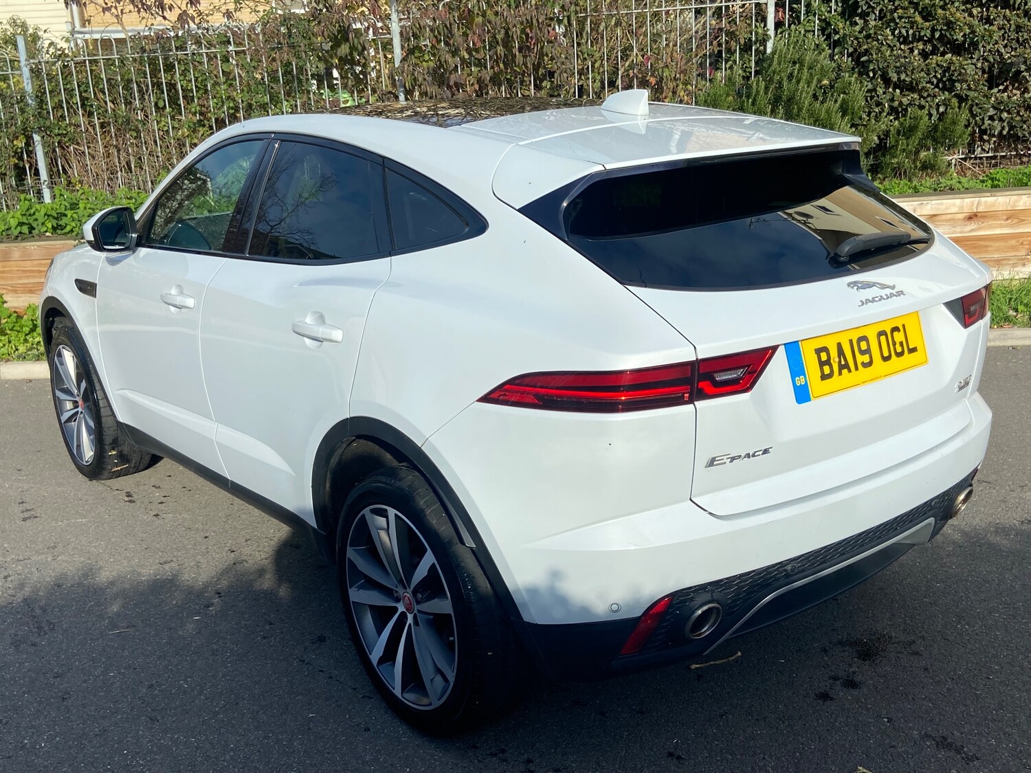 Used Jaguar E-Pace 2019 for sale - 76663126: Photo 6
