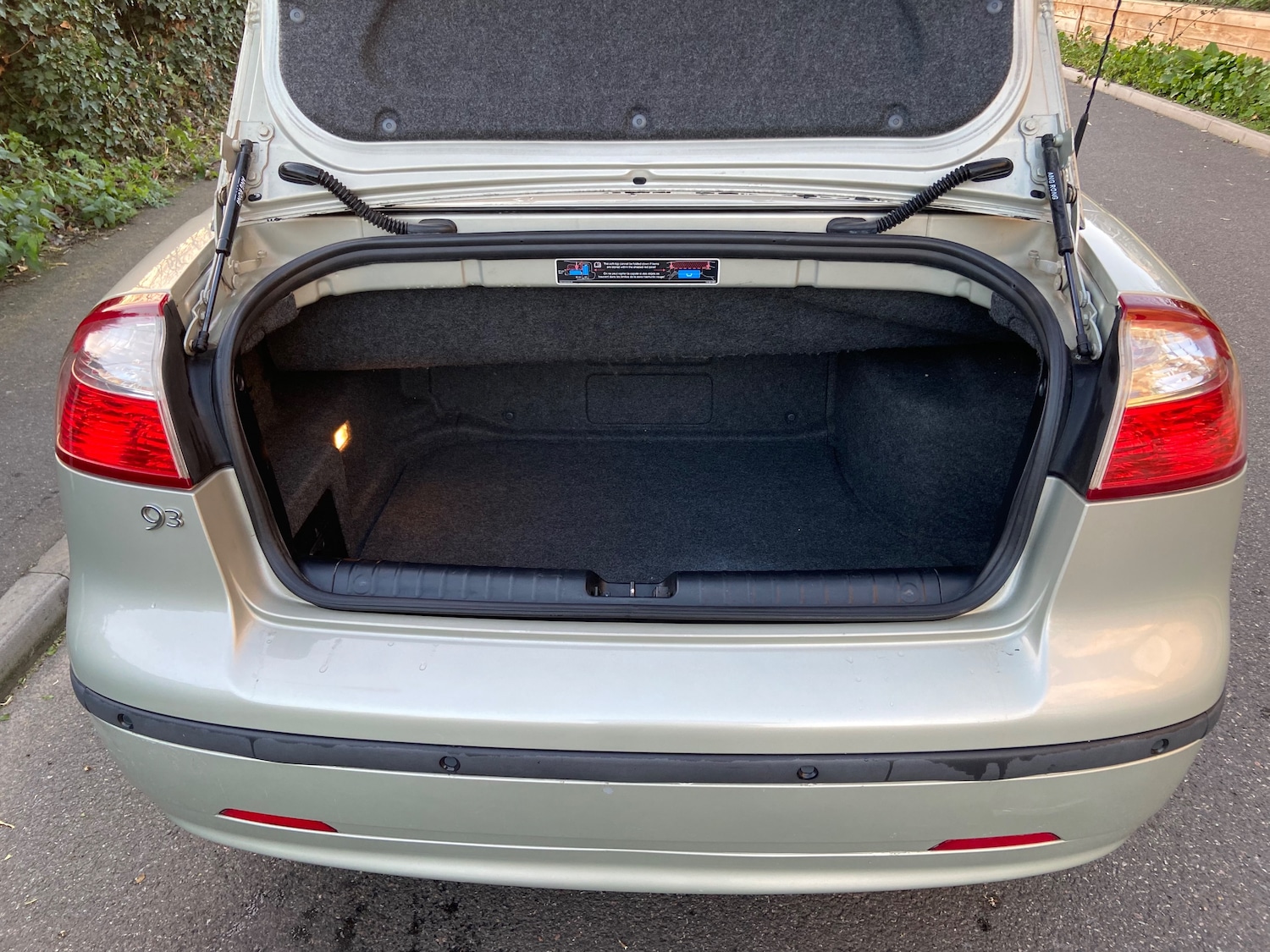 Used Saab 9-3 2004 for sale - 76611776: Photo 11