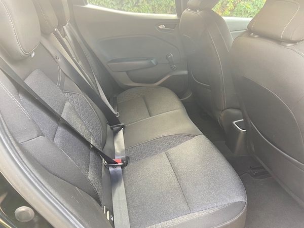 Used Renault Clio 2019 for sale - 76292867: Photo 10