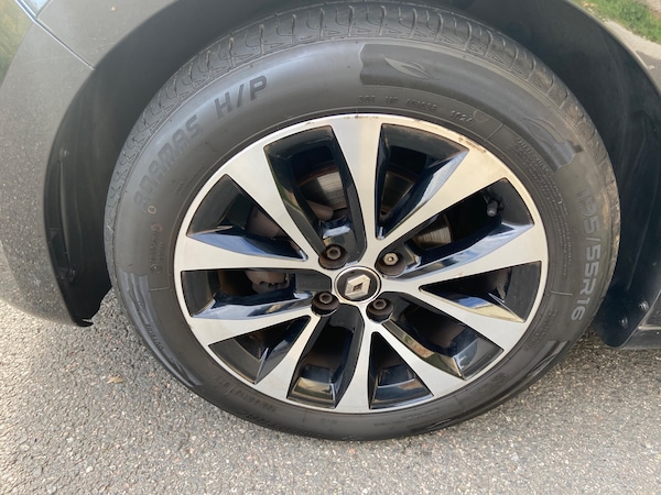 Used Renault Clio 2019 for sale - 76292867: Photo 16