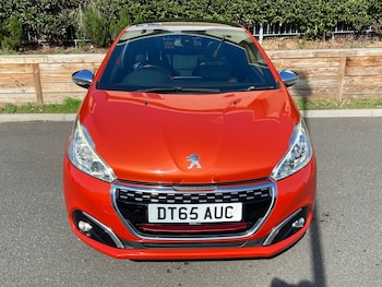 Used Peugeot 208 2016 for sale - 76010673: Photo 2