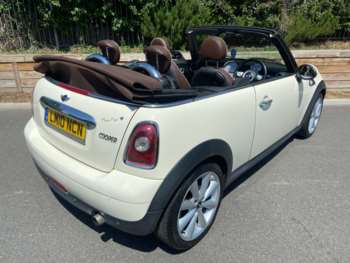 Used MINI Convertible 2010 for sale - 74948079: Photo