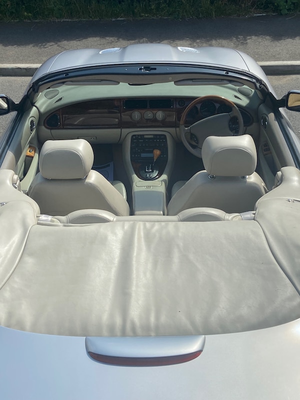 Used Jaguar XKR 2000 for sale - 73873731: Photo 10