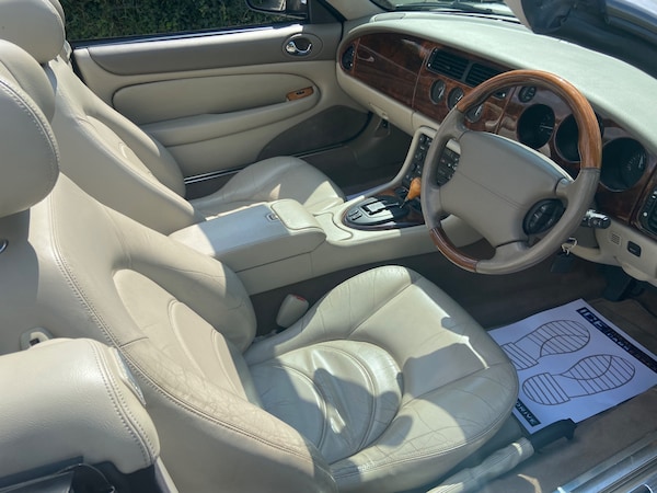 Used Jaguar XKR 2000 for sale - 73873731: Photo 14