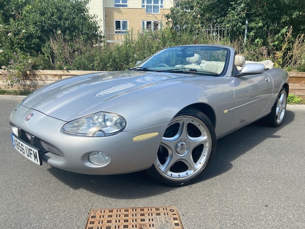 Used Jaguar XKR 2000 for sale - 73873731: Photo 23