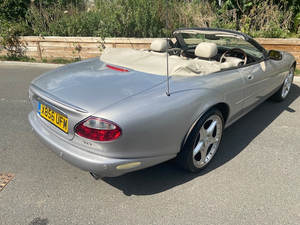 Used Jaguar XKR 2000 for sale - 73873731: Photo 5