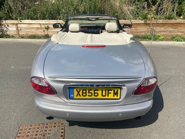 Used Jaguar XKR 2000 for sale - 73873731: Photo 6