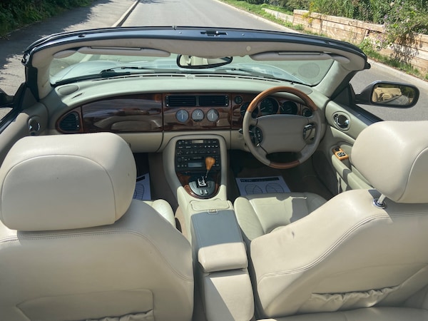 Used Jaguar XKR 2000 for sale - 73873731: Photo 8