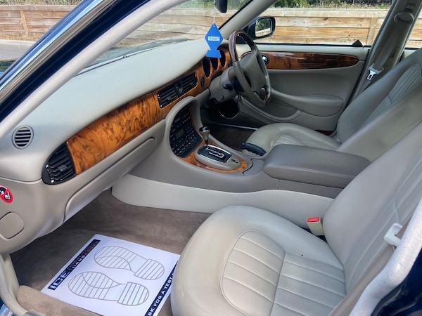 Used Jaguar XJ 1998 for sale - 76320053: Photo 11