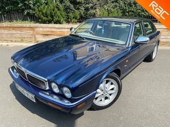 1998 (R) - XJ8 4.0 4dr Auto