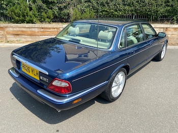 Used Jaguar XJ 1998 for sale - 76320053: Photo 4