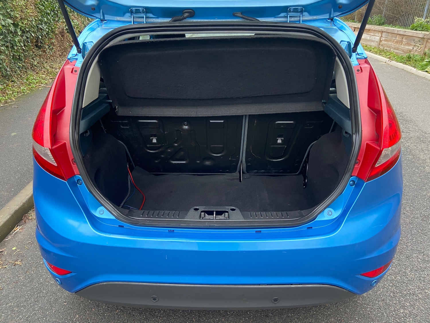 Used Ford Fiesta 2010 for sale - 77013944: Photo 9