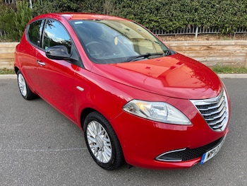Used Chrysler Ypsilon 2013 for sale - 76107042: Photo