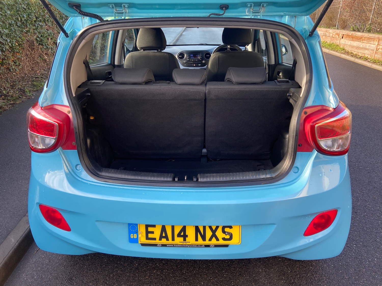 Used Hyundai i10 2014 for sale - 77113433: Photo 9