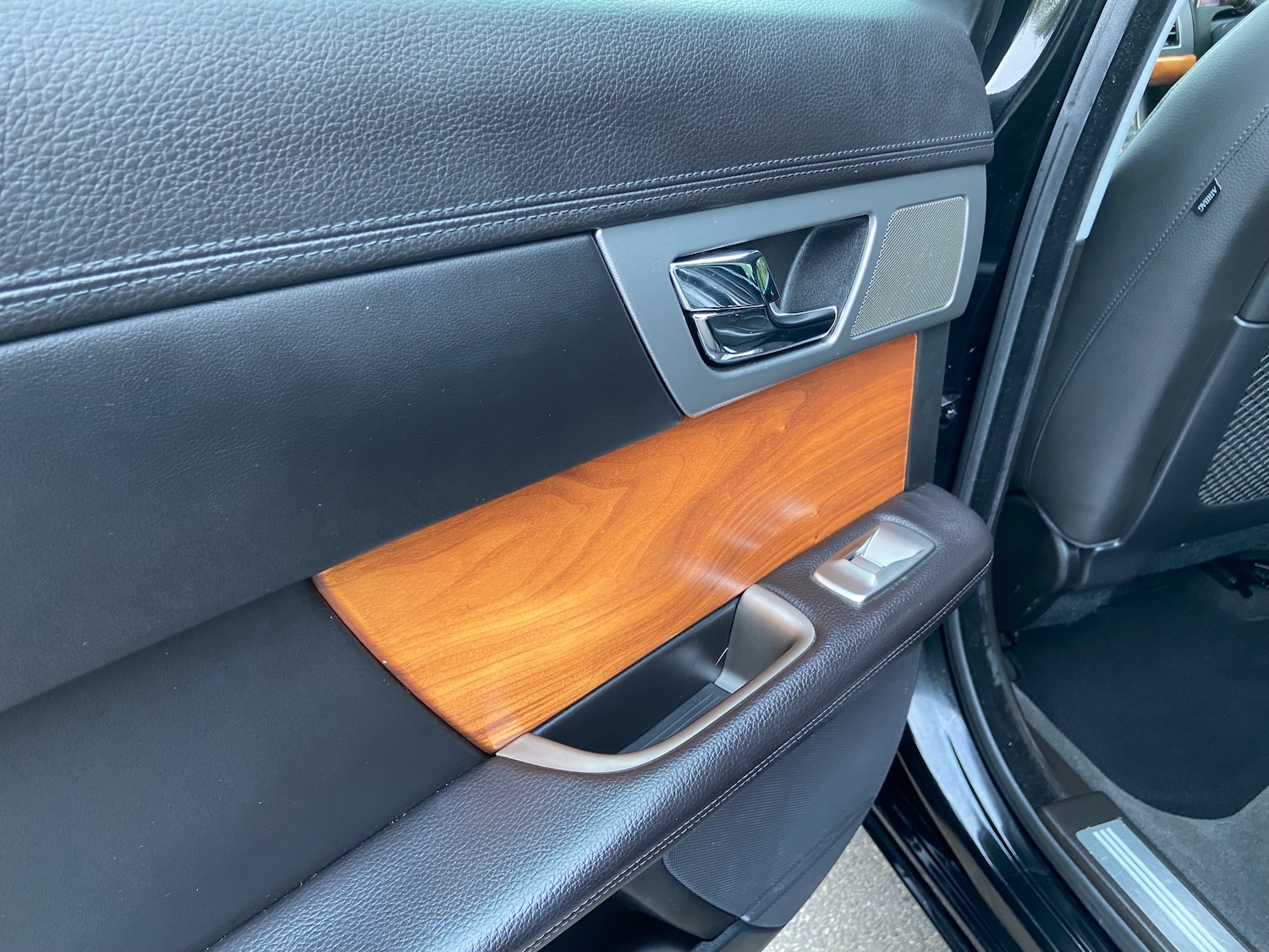 Used Jaguar XF for sale - 76313821: Photo 15