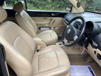 Used Volkswagen Beetle 2003 for sale - 76149184: Photo