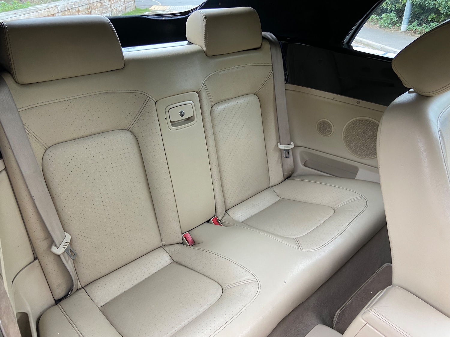 Used Volkswagen Beetle 2003 for sale - 76149184: Photo 3