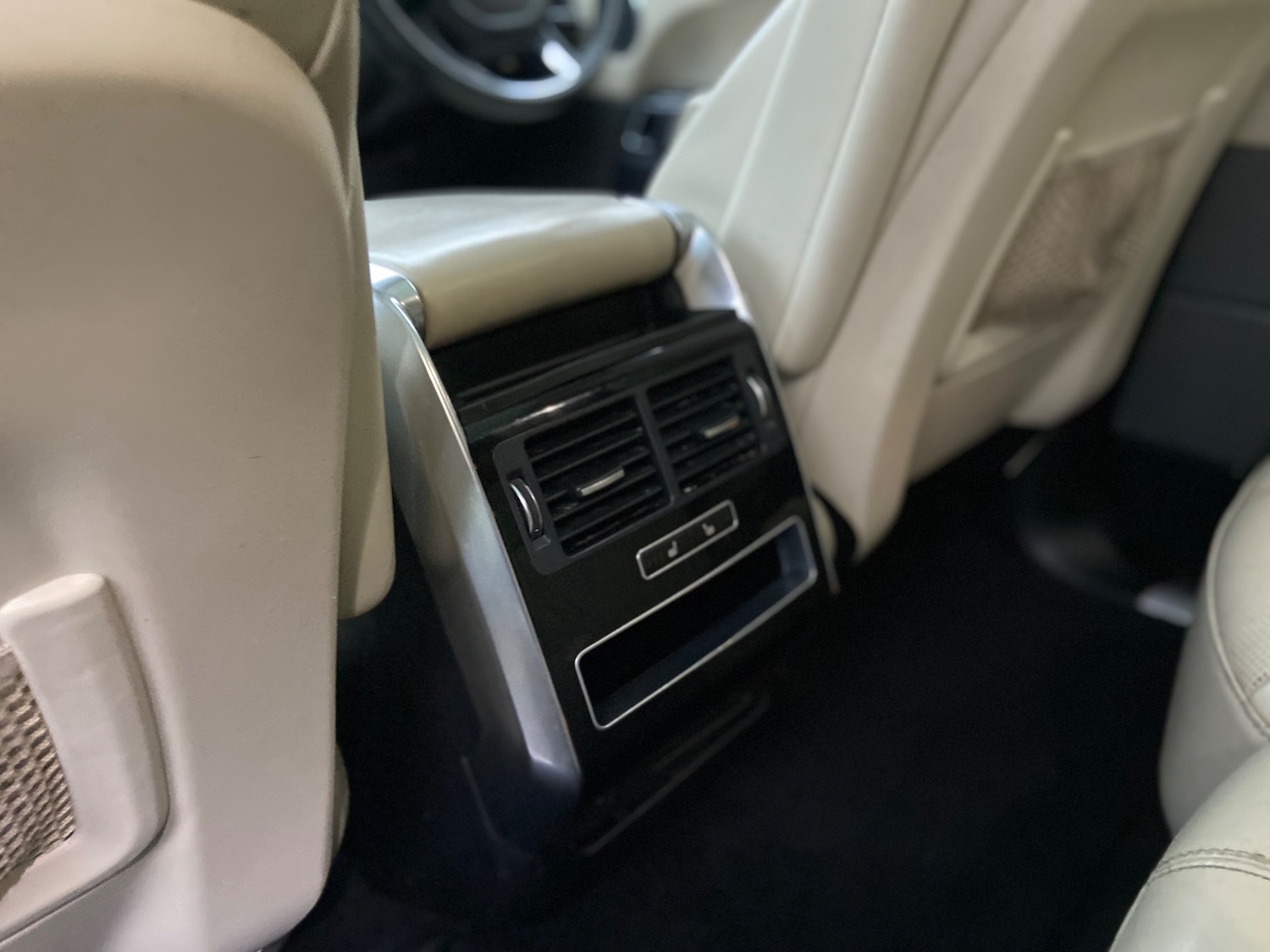 Used Land Rover Range Rover Sport 2015 for sale - 76949813: Photo 17