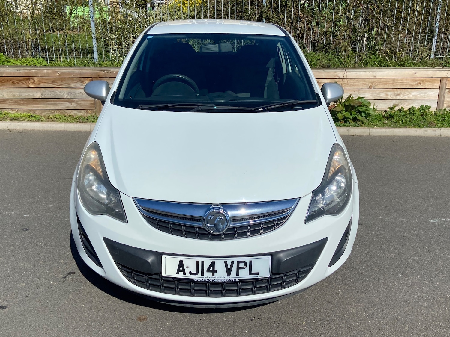 Used Vauxhall Corsa 2014 for sale - 78029084: Photo 2