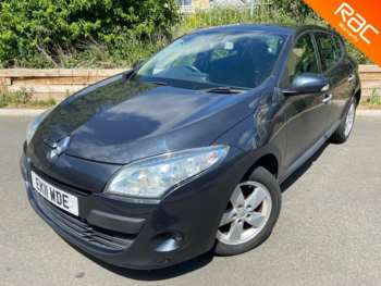 (11) - 1.6 16V 110 Dynamique TomTom 5dr