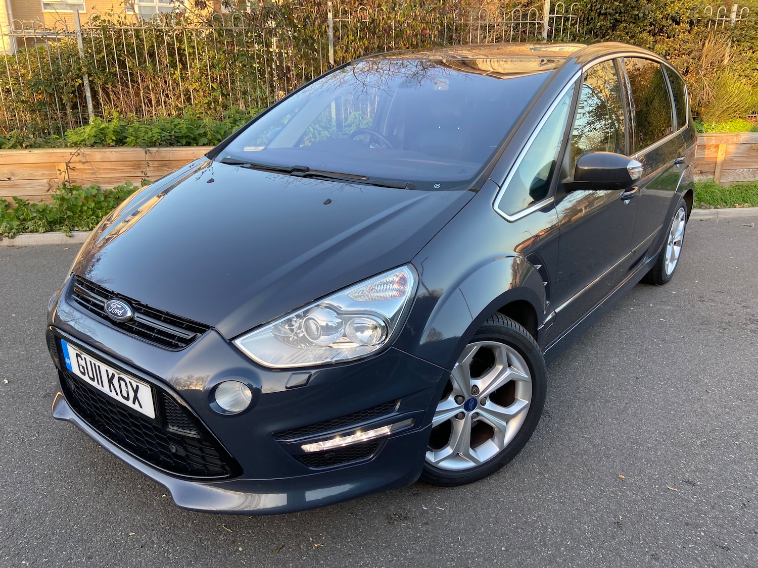 Used Ford S-Max 2011 for sale - 76590674: Photo 1