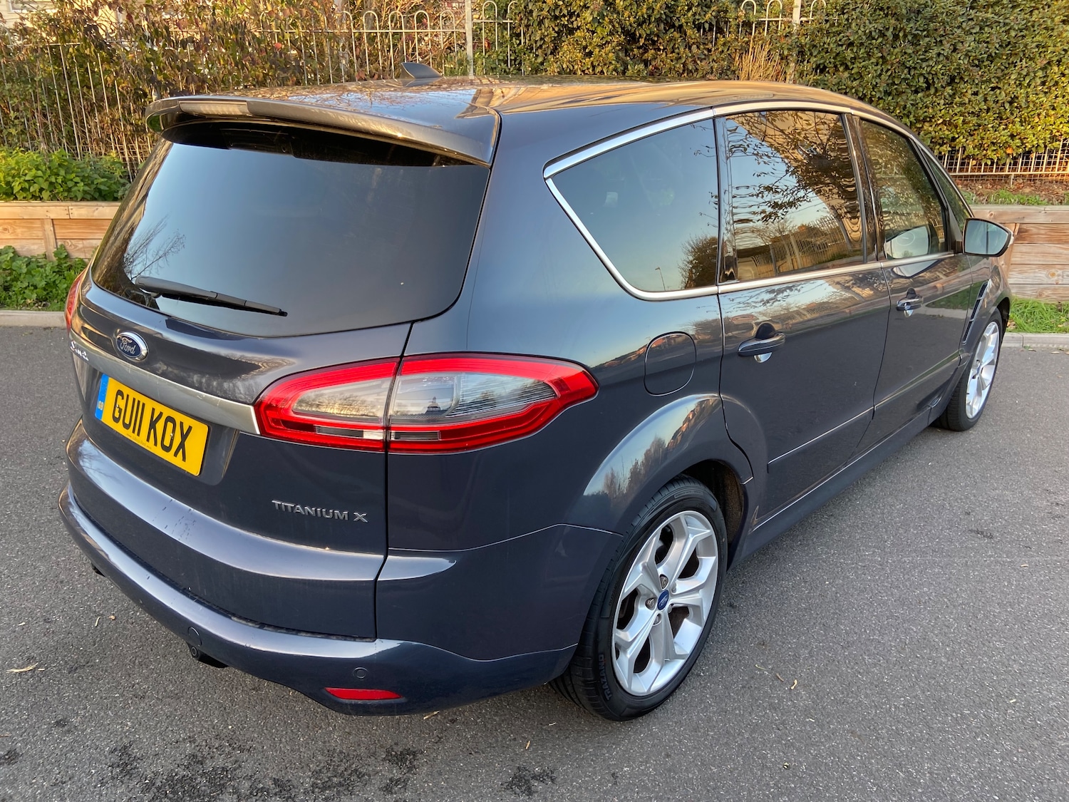 Used Ford S-Max 2011 for sale - 76590674: Photo 4