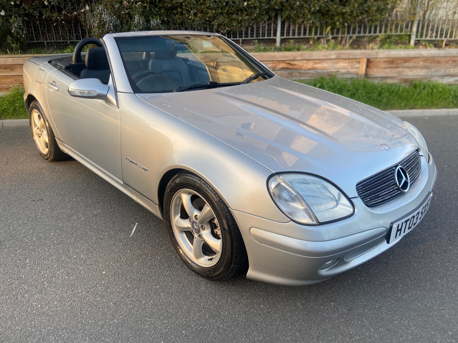 Used Mercedes-Benz SLK 2003 for sale - 77946236: Photo 3