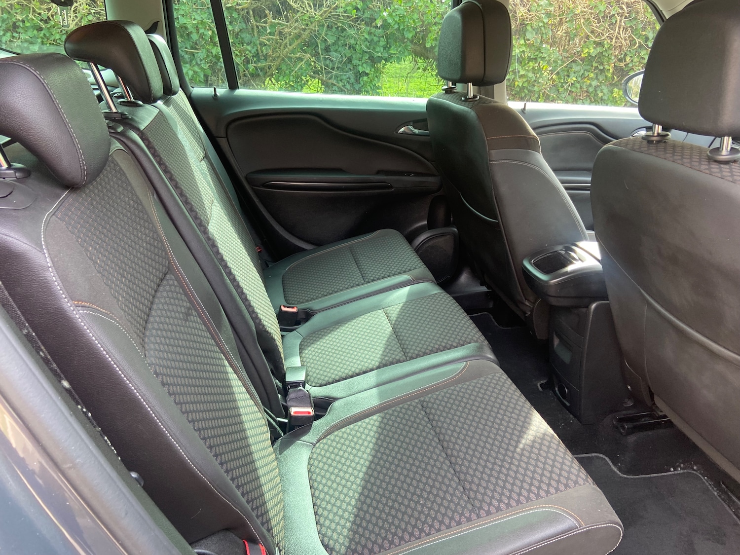 Used Vauxhall Zafira Tourer 2016 for sale - 77413977: Photo 11