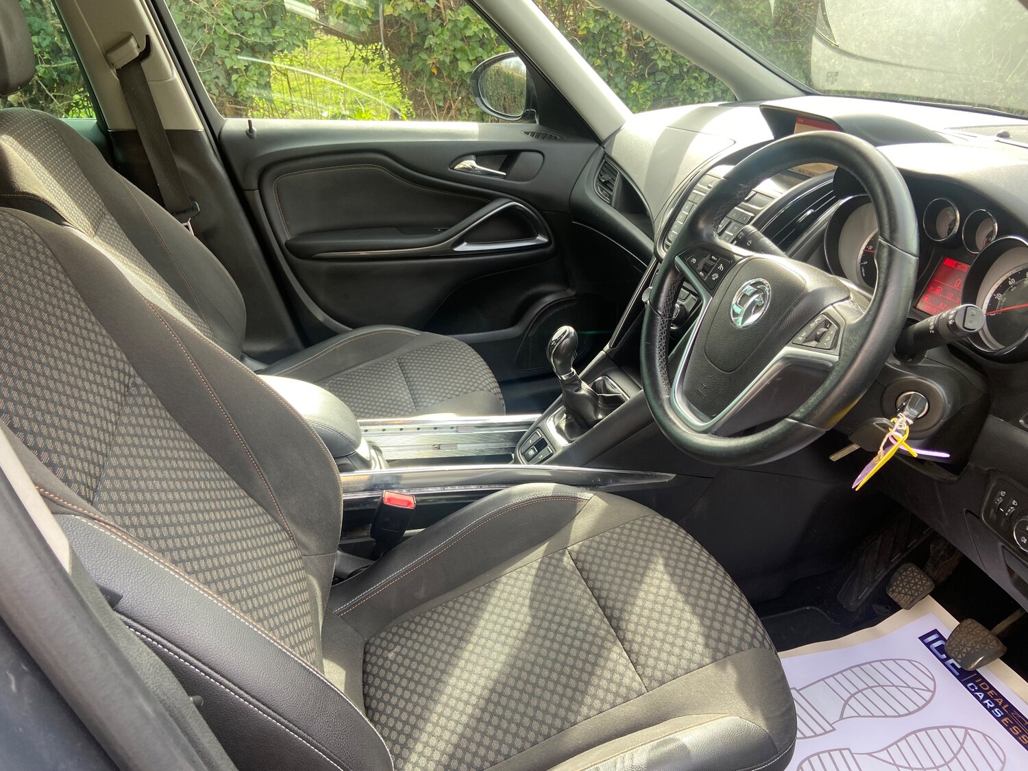 Used Vauxhall Zafira Tourer 2016 for sale - 77413977: Photo 12