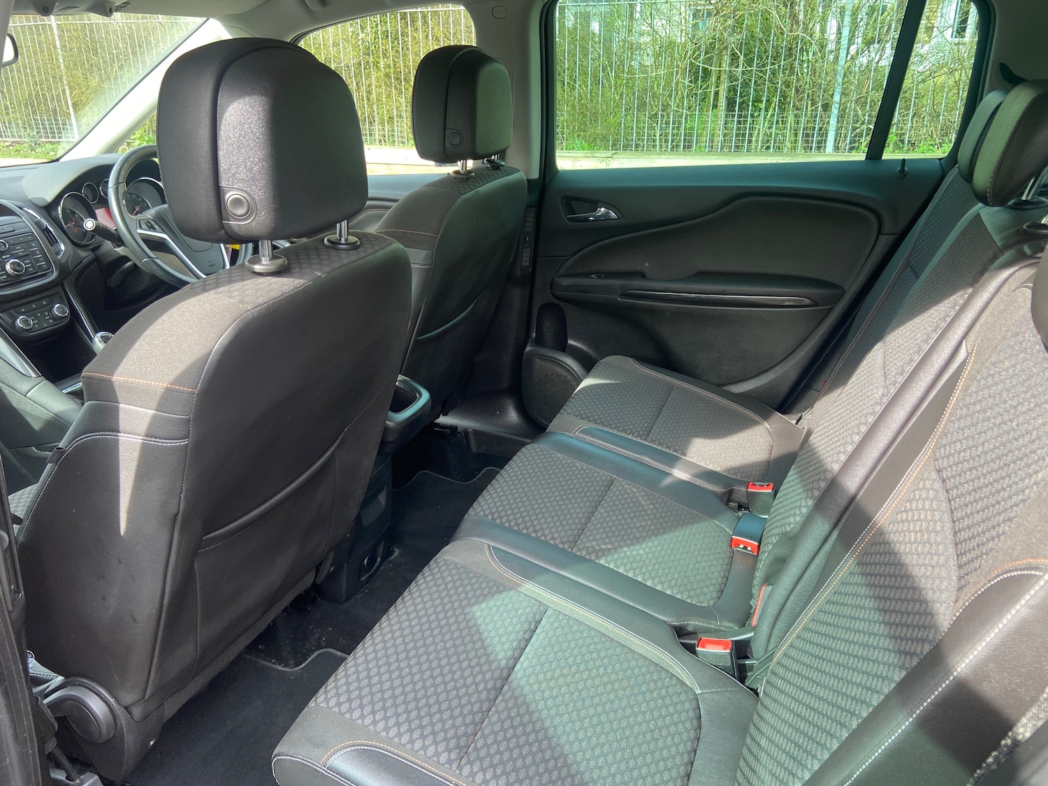 Used Vauxhall Zafira Tourer 2016 for sale - 77413977: Photo 9