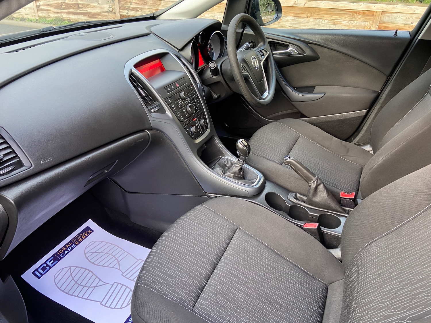 Used Vauxhall Astra 2015 for sale - 77919047: Photo 8