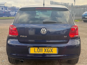 Used Volkswagen Polo 2011 for sale - 77067234: Photo