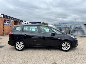 Used Vauxhall Zafira Tourer 2016 for sale - 75377728: Photo