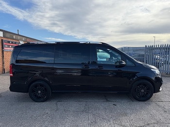 Used Mercedes-Benz V-Class 2022 for sale - 75977444: Photo